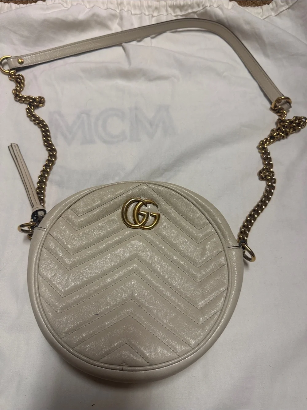 Gucci Round Chevron Crossbody Bag in Light Beige with Gold Hardware